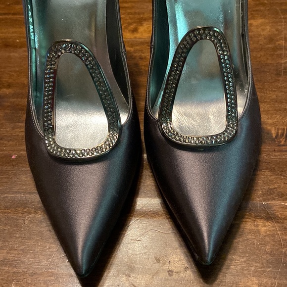 Stuart Weitzman Charcoal Satin Stilletos - Picture 3 of 8